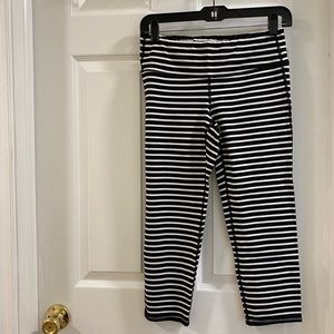 Athleta like new striped leggings